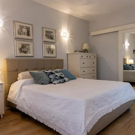 Casetta Al Centro 3* טרנטו