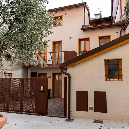 Casetta Al Centro 3*